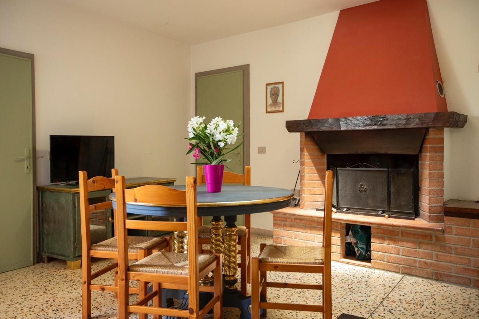 Agriturismo Podere Acqualoreto Экстерьер фото