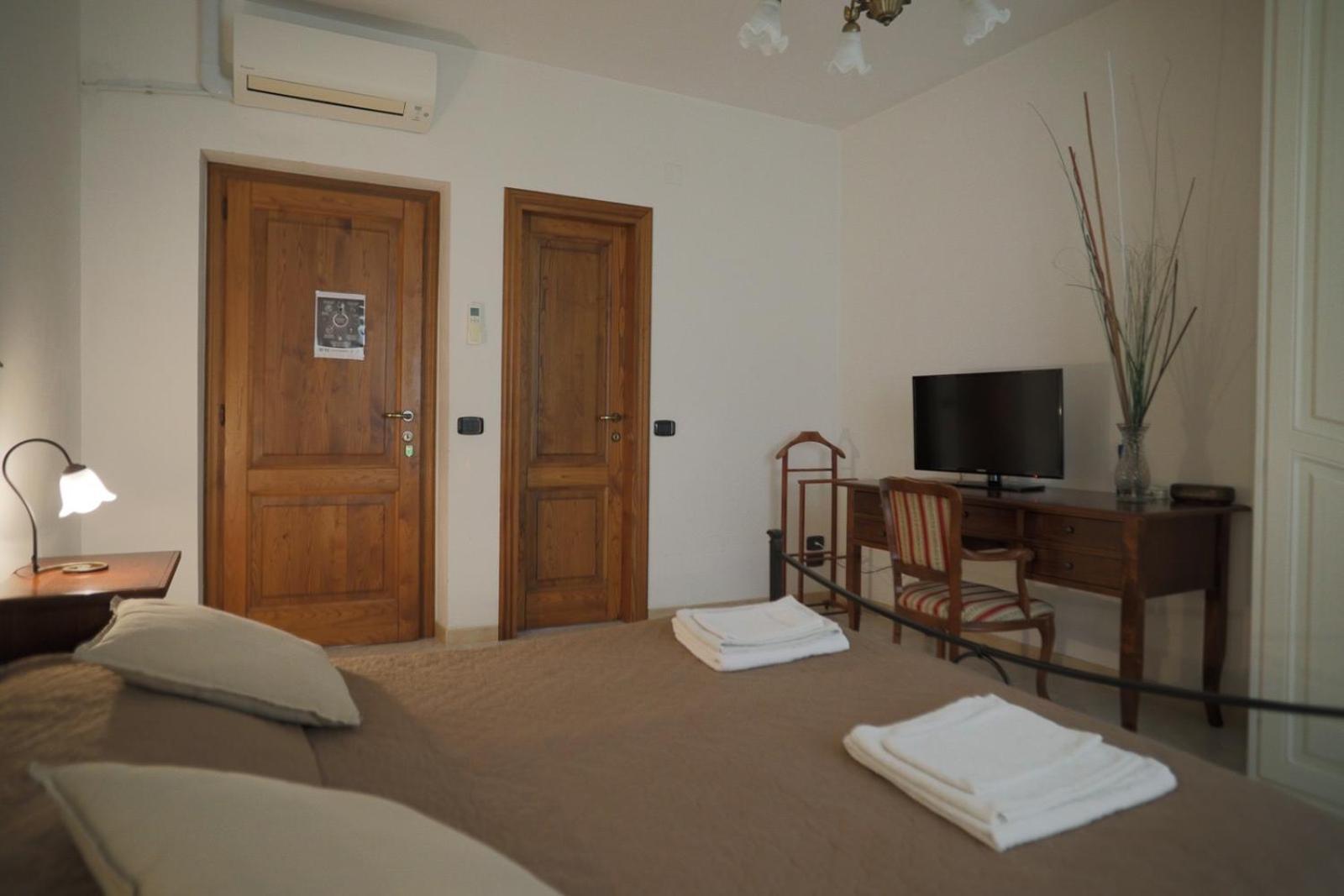 Agriturismo Podere Acqualoreto Экстерьер фото